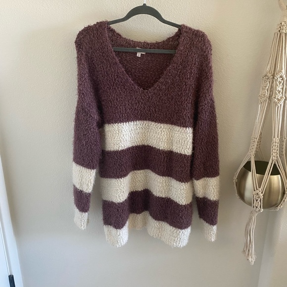 Oversized Striped Sweater - Picture 1 of 5